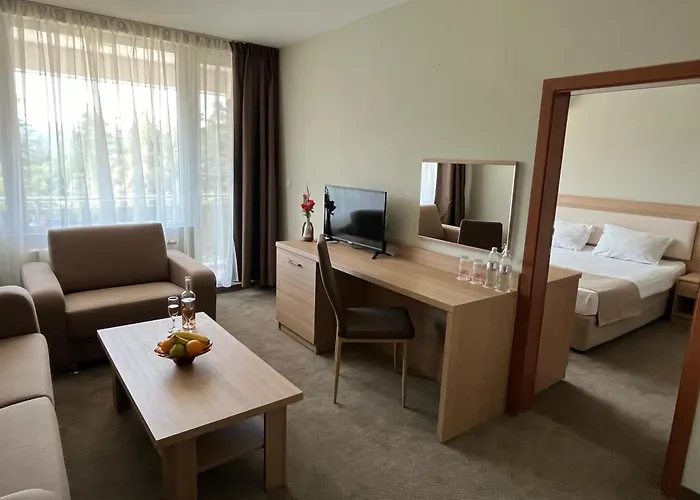 Хотел релакс кооп 2*