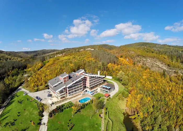 релакс кооп 2* Вонеща вода