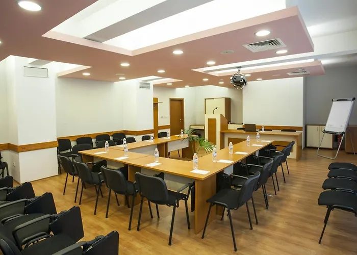 Хотел релакс кооп 2*